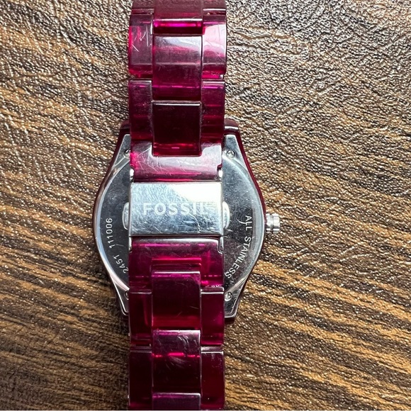 ❌SOLD❌ FOSSIL Pink Watch - Picture 4 of 8